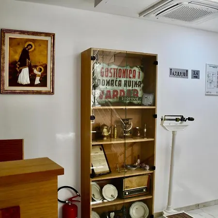 Pensjonat 1869 Zemun Belgrad