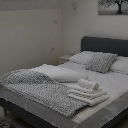 1869 Zemun Pensjonat *