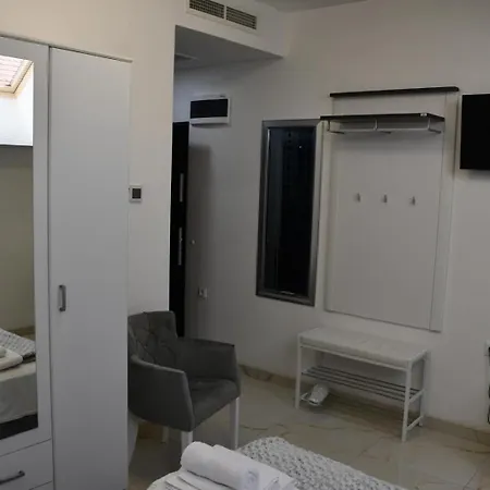 Pensjonat 1869 Zemun Belgrad