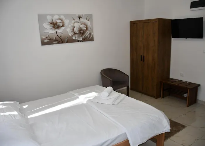 Konukevi 1869 Zemun *